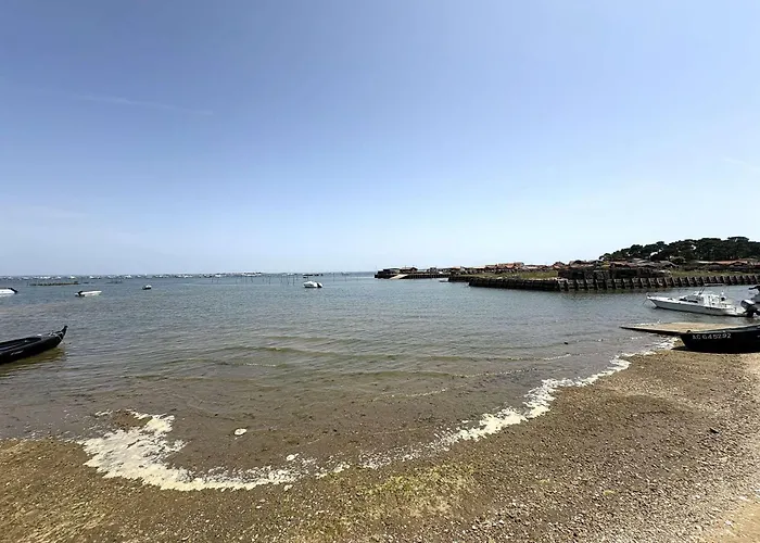 Moderne Pour 10 Pers. Sans Wifi, Proche Bassin D'arcachon - Fr-1-736-64 *
